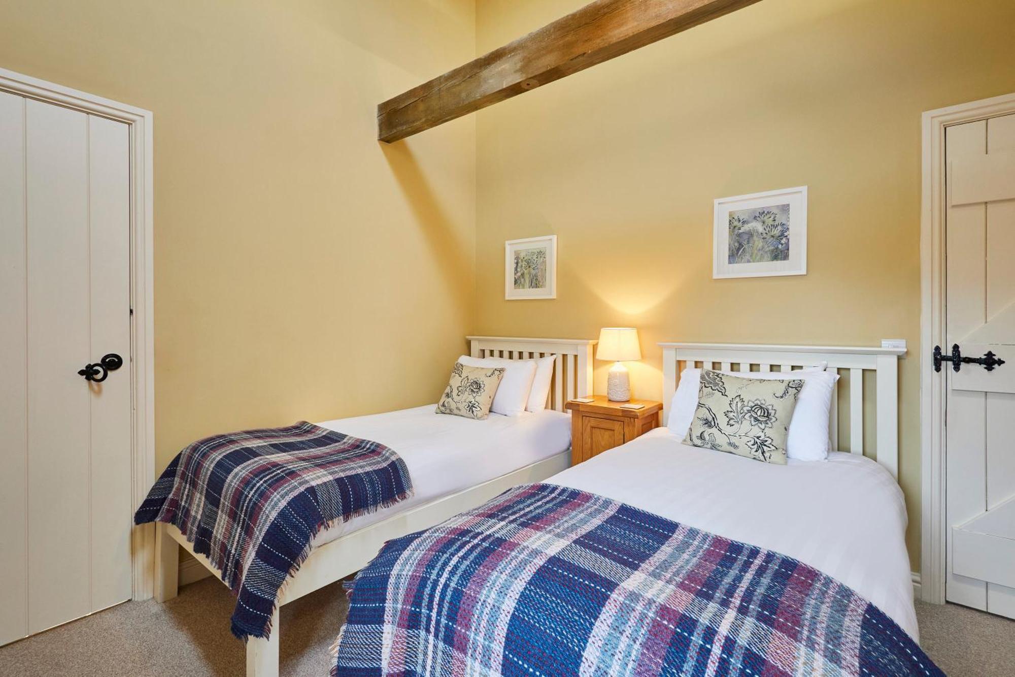 Host & Stay - Tithe Barn Cottages Easington Eksteriør billede
